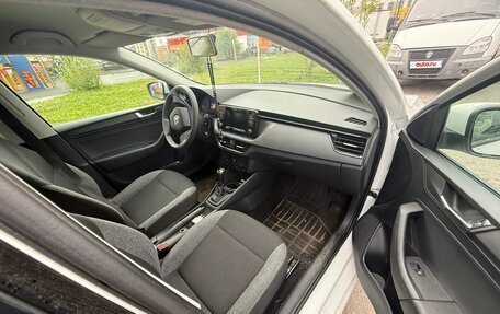 Skoda Rapid II, 2020 год, 920 000 рублей, 4 фотография