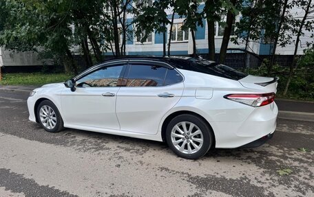Toyota Camry, 2019 год, 2 500 000 рублей, 2 фотография
