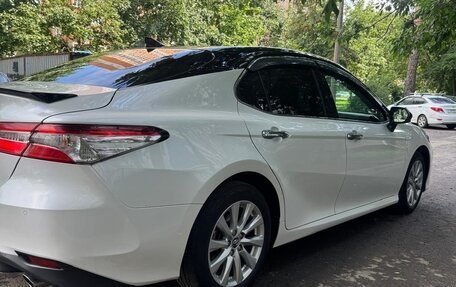 Toyota Camry, 2019 год, 2 500 000 рублей, 3 фотография