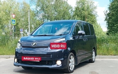 Toyota Voxy II, 2007 год, 1 000 000 рублей, 5 фотография