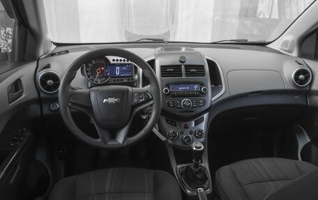 Chevrolet Aveo III, 2014 год, 569 000 рублей, 6 фотография