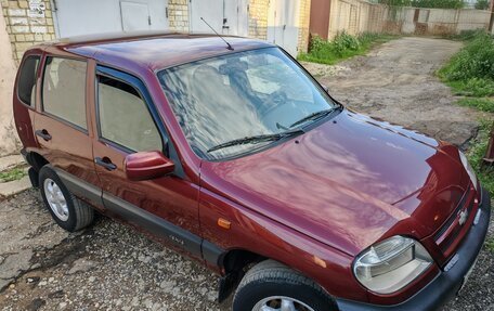 Chevrolet Niva I рестайлинг, 2003 год, 320 000 рублей, 1 фотография