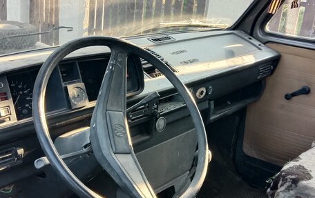 Volkswagen Caravelle T3, 1982 год, 180 000 рублей, 2 фотография