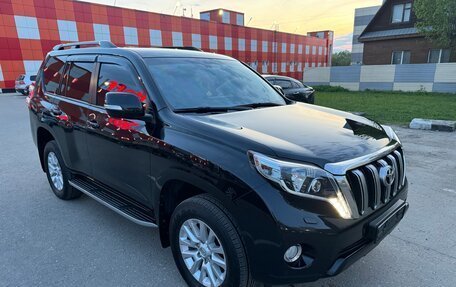 Toyota Land Cruiser Prado 150 рестайлинг 2, 2016 год, 4 100 000 рублей, 2 фотография