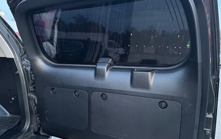 Toyota Land Cruiser Prado 150 рестайлинг 2, 2016 год, 4 100 000 рублей, 6 фотография