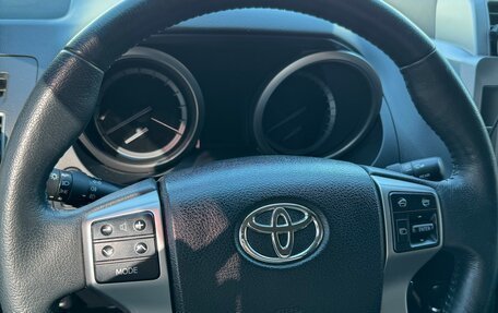 Toyota Land Cruiser Prado 150 рестайлинг 2, 2016 год, 4 100 000 рублей, 12 фотография