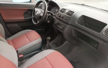 Skoda Fabia II, 2008 год, 380 000 рублей, 14 фотография