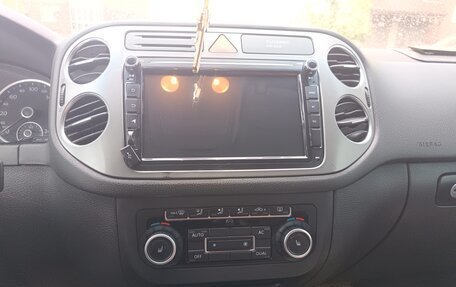 Volkswagen Tiguan I, 2010 год, 930 000 рублей, 10 фотография