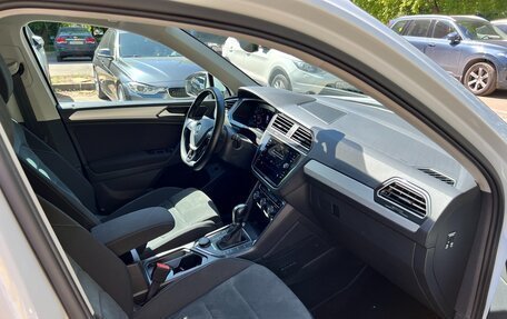 Volkswagen Tiguan II, 2018 год, 3 150 000 рублей, 12 фотография