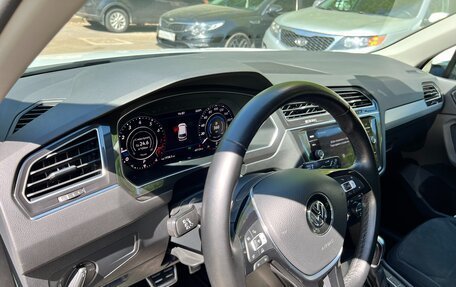 Volkswagen Tiguan II, 2018 год, 3 150 000 рублей, 14 фотография