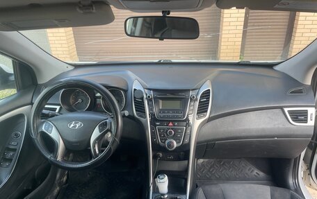 Hyundai i30 II рестайлинг, 2012 год, 950 000 рублей, 3 фотография