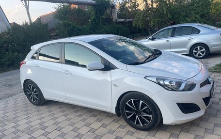 Hyundai i30 II рестайлинг, 2012 год, 950 000 рублей, 16 фотография