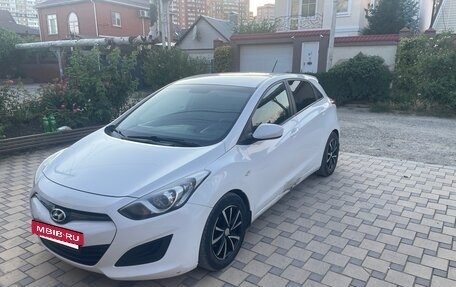 Hyundai i30 II рестайлинг, 2012 год, 950 000 рублей, 13 фотография