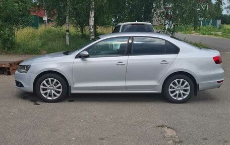 Volkswagen Jetta VI, 2013 год, 1 300 000 рублей, 6 фотография