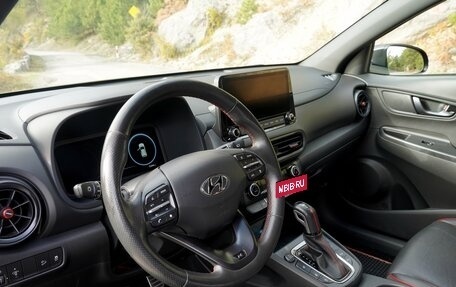Hyundai Kona I, 2021 год, 2 350 000 рублей, 2 фотография