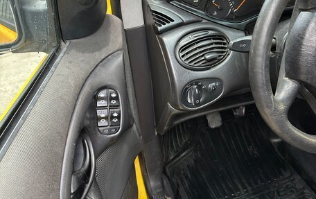 Ford Focus IV, 2003 год, 310 000 рублей, 19 фотография