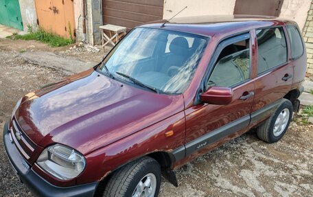 Chevrolet Niva I рестайлинг, 2003 год, 320 000 рублей, 2 фотография