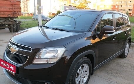 Chevrolet Orlando I, 2014 год, 1 300 000 рублей, 2 фотография