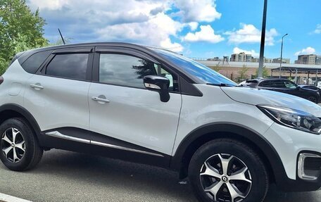 Renault Kaptur I рестайлинг, 2021 год, 1 600 000 рублей, 4 фотография