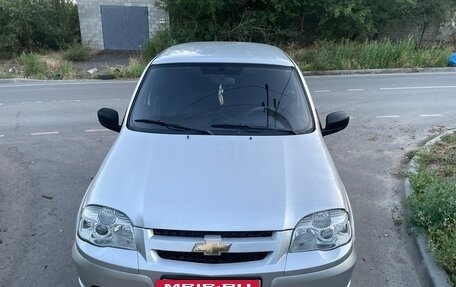 Chevrolet Niva I рестайлинг, 2013 год, 480 000 рублей, 3 фотография