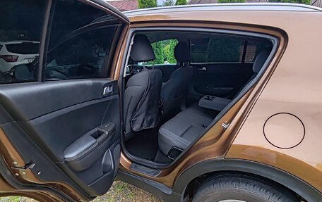 KIA Sportage IV рестайлинг, 2016 год, 2 000 000 рублей, 4 фотография