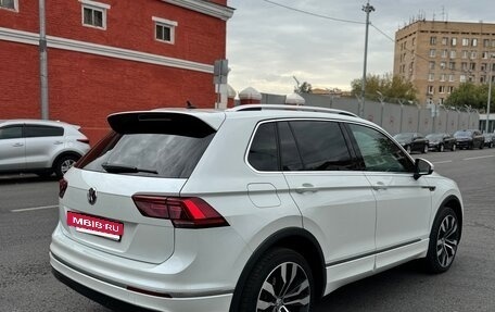 Volkswagen Tiguan II, 2019 год, 3 590 000 рублей, 3 фотография