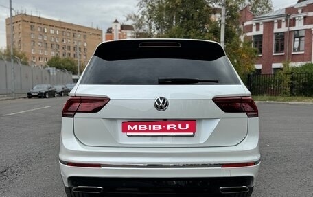 Volkswagen Tiguan II, 2019 год, 3 590 000 рублей, 6 фотография