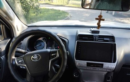 Toyota Land Cruiser Prado 150 рестайлинг 2, 2020 год, 6 300 000 рублей, 8 фотография