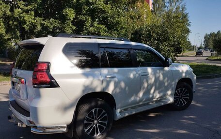 Toyota Land Cruiser Prado 150 рестайлинг 2, 2020 год, 6 300 000 рублей, 4 фотография