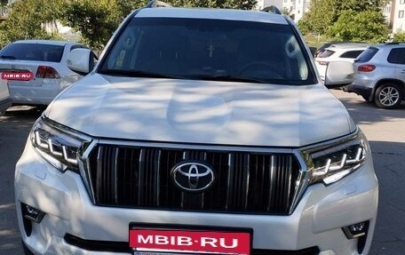 Toyota Land Cruiser Prado 150 рестайлинг 2, 2020 год, 6 300 000 рублей, 7 фотография