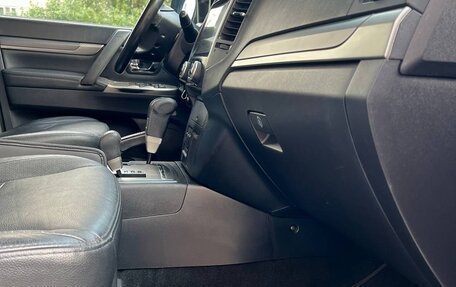 Mitsubishi Pajero IV, 2012 год, 2 150 000 рублей, 10 фотография
