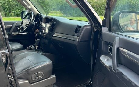 Mitsubishi Pajero IV, 2012 год, 2 150 000 рублей, 13 фотография