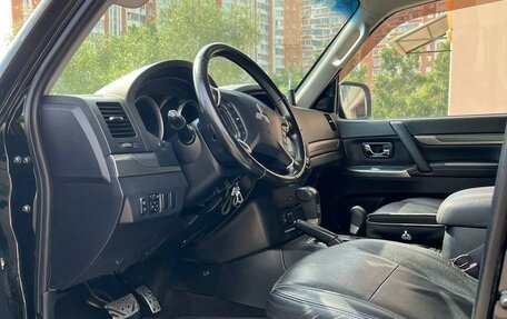 Mitsubishi Pajero IV, 2012 год, 2 150 000 рублей, 12 фотография