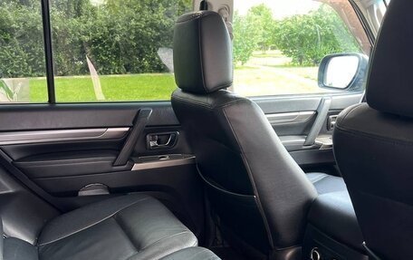 Mitsubishi Pajero IV, 2012 год, 2 150 000 рублей, 35 фотография
