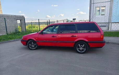 Volkswagen Passat B4, 1994 год, 400 000 рублей, 2 фотография