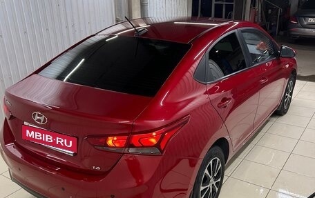 Hyundai Solaris II рестайлинг, 2018 год, 1 400 000 рублей, 6 фотография