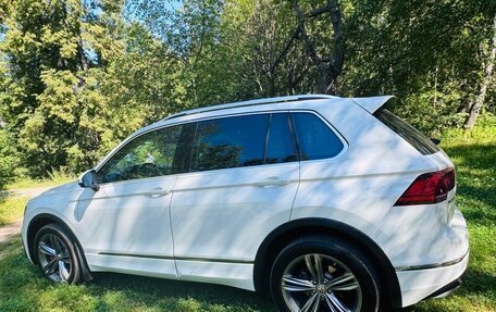 Volkswagen Tiguan II, 2018 год, 3 050 000 рублей, 3 фотография