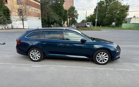 Skoda Superb III рестайлинг, 2017 год, 1 700 000 рублей, 4 фотография