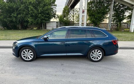 Skoda Superb III рестайлинг, 2017 год, 1 700 000 рублей, 3 фотография