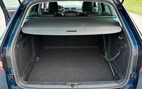 Skoda Superb III рестайлинг, 2017 год, 1 700 000 рублей, 13 фотография
