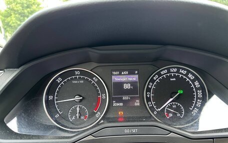 Skoda Superb III рестайлинг, 2017 год, 1 700 000 рублей, 16 фотография
