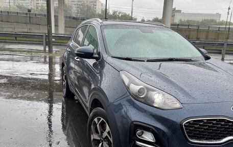 KIA Sportage IV рестайлинг, 2018 год, 2 050 000 рублей, 2 фотография