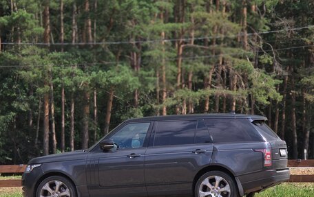 Land Rover Range Rover IV рестайлинг, 2015 год, 3 300 000 рублей, 2 фотография