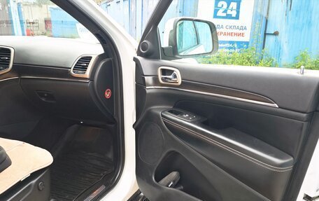 Jeep Grand Cherokee, 2014 год, 2 250 000 рублей, 11 фотография