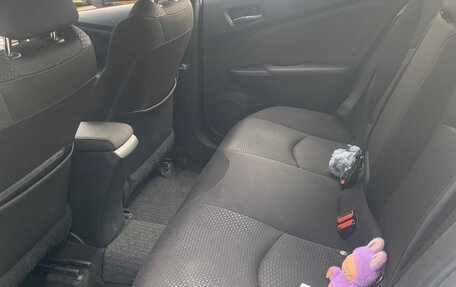 Toyota Prius IV XW50, 2019 год, 1 900 000 рублей, 8 фотография