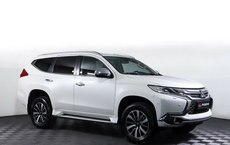 Mitsubishi Pajero Sport III рестайлинг, 2016 год, 2 990 000 рублей, 3 фотография