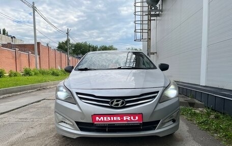 Hyundai Solaris II рестайлинг, 2016 год, 800 000 рублей, 1 фотография