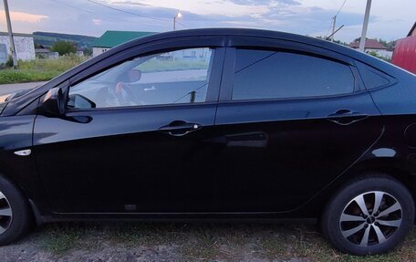 Hyundai Solaris II рестайлинг, 2011 год, 600 000 рублей, 6 фотография