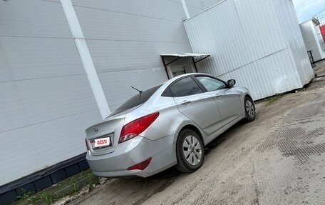 Hyundai Solaris II рестайлинг, 2016 год, 800 000 рублей, 3 фотография