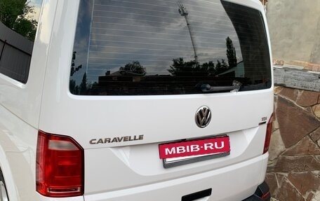 Volkswagen Caravelle T6 рестайлинг, 2016 год, 2 999 000 рублей, 3 фотография